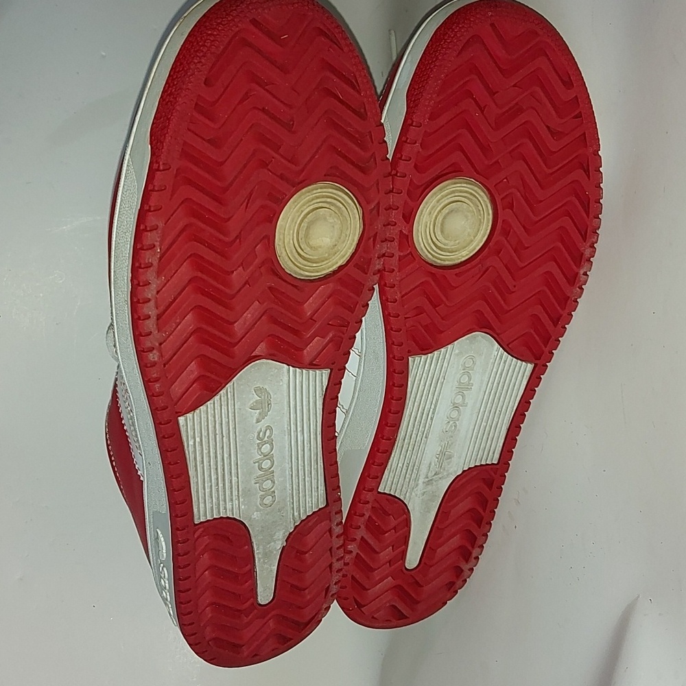 Men sneakers,  adidas size 10.5 US, Red white, cream, - Picture 2 of 5